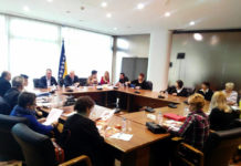 (Bosanski) Članice Ženske romske mreže „Uspjeh“ u posjeti Parlamentarnoj skupštini BiH